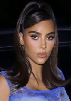 Alexa Demi Hairstyle, Straight Glam Hairstyles, Half Up Half Down Hair Slick Bangs, Latina 2000s Hairstyles, Slick Side Part Hairstyles Baddie, Y2k Party Hairstyles, Kim Kardashian 90s Hair, 90s Glam Hairstyles, 2000s Straight Hairstyles