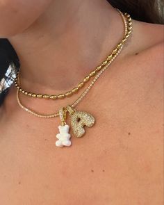 Cute Jewelry Necklaces, Vienna Westwood Necklace, Vivienne Westwood Necklace Gold, Vivienne Westwood Gold Necklace, Chunky Vivienne Westwood Necklace, Gold Necklace Coquette, Luxe Jewelry, Jewelry Essentials, Dope Jewelry