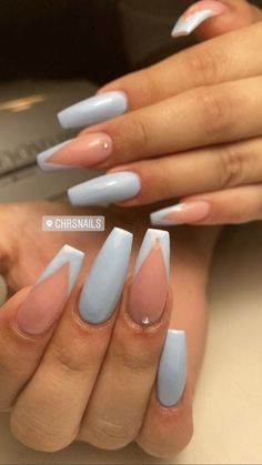 Unghie Sfumate, Nails Trending, Purple Acrylic Nails, Purple Acrylic, Blue Acrylic Nails, Nails 2022, Classy Acrylic Nails