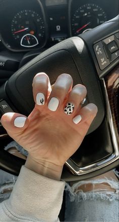 Nail Designs For Very Short Nails Simple, Short Straight Square Acrylic Nails, Nashville Gel Nails, Nails 2023 Trends Country, Short Gel Nails Western, Western Nails Natural Nail, Simple Nashville Nails, Nail Designs Cowgirl, Easy Country Nail Designs