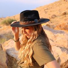 Stampede Rancher Western Hat | Stampede | Distressed black | embellished hat band | Flat Brim | concho hat band Rancher Hat Outfits, Western Hat Styles, Cute Cowgirl Outfits, Trending Hats, Felt Cowboy Hats, Flat Brim Hat, Straw Cowboy Hat, Rancher Hat, Felt Wool