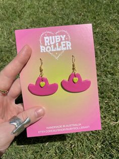 Pair of hot pink cowboy hat earrings with lime green heart detail and gold-look findings. Toowoomba Australia, Neon Y2k, Heart Neon, Pink Cowboy Hat, Pink Cowboy, Chapeau Cowboy