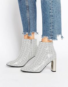 SOL SANA ALICIA POLKA DOT SNAKE PRINT LEATHER HEELED ANKLE BOOTS - WHITE. #solsana #shoes # White High Heel Boots, Metallic Ankle Boots, Metallic High Heels, White Leather Boots, Mode Shoes, White Ankle Boots, White Booties, Cinderella Shoes, Short Leather Boots