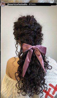 Curly Wedding Hair, Curly Hair Inspiration, Curly Hair Tips, Volleyball Hairstyles, Long Curly Hair, 인물 사진, Long Curly