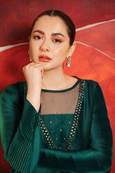 Hania Amir Simple Dress Casual, Trendy Shirt Designs, Comedy Film, Stylish Short Dresses