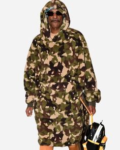 Product Specifications:







Outer Shell: Fleece
Front: Pullover Style Closure
Collar: Hooded Style Collar
Sleeves: Full-Length Sleeves
Cuffs: Rib-Knitted Cuffs
Pockets: Pouch Pocket
Color: Camouflage



The post Snoop Dogg Camouflage Hoodie appeared first on Jackets Land.