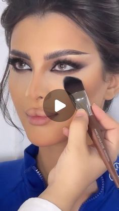 Kuwait Fashion, Smokey Makeup, September 8, Kuwait, Tv, On Instagram, Beauty, Instagram