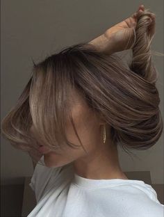 Hair Color To Ask For, Blended Light Brown Balayage, Rachel Autenrieth Hair, Mushroom Brown Curtain Bangs, Brunette With Mushroom Highlights, Light Brown With Blonde Lowlights, Low Matinance Hair Color Brunette, Brunette Balayage Hair Ashy Blonde, 2023 Hair Trends For Women Balayage