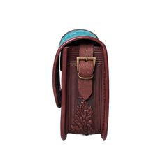 Introducing our Turquoise and Bordo Crossbody Purse, a stylish leather shoulder bag designed for women who appreciate both fashion and functionality. This purse features one main section and a small pocket for your mobile phone, along with a button to securely fix your keys, ensuring easy organization and quick access to your belongings. The adjustable shoulder strap offers a length range of 47.2 to 31.5 inches (120 to 80 cm), providing comfort whether worn as a shoulder bag or a backpack. Addit Turquoise Leather Shoulder Bag For Travel, Turquoise Leather Shoulder Bag With Detachable Strap, Turquoise Leather Satchel For Travel, Turquoise Shoulder Bag With Detachable Strap For Everyday, Turquoise Shoulder Bag With Detachable Strap For Daily Use, Turquoise Satchel Shoulder Bag With Detachable Strap, Turquoise Rectangular Bag With Detachable Strap, Rectangular Turquoise Bag With Detachable Strap, Turquoise Leather Shoulder Bag