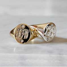 This initial and diamonds signet ring is a beauty – hand engraved in a classic interwoven script font, with 2 or 3 initials of your choice by our master engraver here in Hatton Garden, and set with 2 diamonds to give it extra sparkle – under-stated elegance with a vintage, personalised feel – this monogram ring would make a fabulous gift for a special occasion.The sleek design has an androgynous quality to it so it’s suitable for men and women. Effortlessly stylish, looks great worn as a pinky r Initial Rings For Men, Ring Initial, Silver Outfits, Graduation Rings, Ring Inspo, Diamond Signet Ring, Bridal Outfit, Signet Ring Men, Fancy Rings