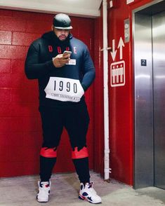 Big Guy Fashion Casual, Thick Black Men, Big And Tall Fashion For Men, Big Boy Fashion, Big Boys Fashion, Mens Joggers Outfit