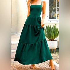 Cupshe Emerald Green Maxi Dress Nwt Size Medium Originally $31 *Bundle And Save* Green Sundress Maxi Dress, Green Solid Color Sundress Maxi Dress, Maxi Dress For Garden Party, Solid Color Maxi Dress For Garden Party, Cupshe Dress, Emerald Green Lace, Green Maxi Dress, Green Maxi, Maxi Slip Dress