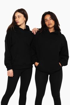 Wrap yourself in comfort with our Oversized Unisex Hoodie in Onyx. Featuring a kangaroo pocket, sleek hood without drawstrings, and relaxed bottom band, it's perfect for lounging or casual outings. Made from our heavyweight sweats fabric, it offers unparalleled coziness. Embroidered with the SET logo on the upper left chest, it adds a stylish touch to your wardrobe. Solid Hoodie With Pockets For Gym, Gym Hoodie Sweatshirt With Pockets, Oversized Black Sweats With Kangaroo Pocket, Sporty Gym Sweats With Kangaroo Pocket, Sporty Long Sleeve Gym Sweats With Kangaroo Pocket, Basic Hoodie With Pockets And Relaxed Fit, Basic Relaxed Fit Hoodie With Pockets, Basic Relaxed Fit Hoodie For Loungewear, Hooded Gym Hoodie With Pockets