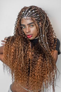 Trança com nagô, nagô com entrelace, cabelo bio fibra, cabelo orgânico, Fulani Goddes Braids, nagô, entrelace Fulani Goddess, Fulani Goddess Braids, Nct Concert, Corn Row, Headwrap Hairstyles, Boho Hair, Fulani Braids, Hair Model, Cornrows Braids