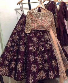 Wedding Lehenga Designs, Designer Bridal Lehenga, Pakistani Fancy Dresses, Bridal Dress Fashion, Indian Bridal Dress, Ghagra Choli, Pakistani Bridal Dresses