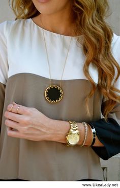 Neutral color block Black And White Outfit, Beige And Black, White Outfit, Taupe Color, Classy And Fabulous, Playing Dress-up, Mode Inspiration, My Dream Closet, A Necklace