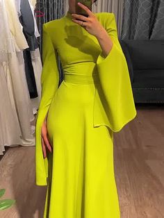 Contrast Color V-Neck Maxi Evening Dresses: Elegant Long-Sleeved Charm Elegant Green Dress Classy, Women's Fashion Dresses Classy, Fancy Clothing, Casual Maxi Dresses, Church Clothes, V Neck Maxi Dress, Butterfly Sleeve Dress, Bae Watch, A Line Maxi Dress