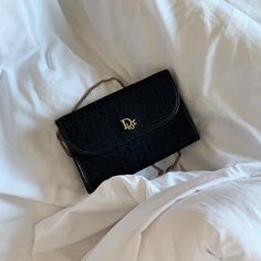 Estilo Madison Beer, Dior Clutch, Fancy Bags, Pretty Bags, Cute Purses, Material Girls, Cute Bags, Lady Dior