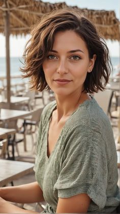 Chin Length Hair Curly Waves, Short Bob Textured, Shaggy Bob For Wavy Hair, Short Bob Hairstyles Wavy, Textured Bob Straight Hair, Textured Short Haircuts, Bob With Wavy Hair, Short Naturally Wavy Hair, Short Hairstyle Women Wavy Hair