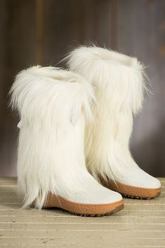 Charge through the season in dazzling fashion and cozy warmth in the Sarah II Goatskin and Calfskin Boots. Free shipping   returns. Ski Chic, Leather Boots For Women, Boheme Chic, Snow Fashion, Fur Accessories, Body Shots, Leather Boots Women, Fur Boots, Shoe Closet