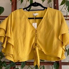 Moon River Yellow Ruffle Sleeve Crop Top Size M Yellow Ruffled Top For Beach, Yellow Ruffled Top For Brunch, Chic Yellow Cropped Tops, Chic Cropped Yellow Tops, Yellow Ruffled Blouse For The Beach, Mustard Summer Top For Brunch, Chic Mustard Top For Brunch, Mustard Top For Summer Brunch, Yellow V-neck Ruffle Blouse