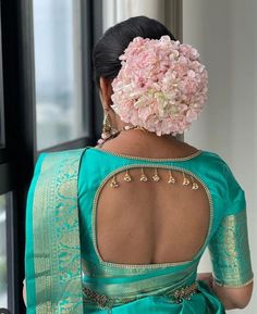 Back Design For Boat Neck Blouse, Blouse Back Neck Designs Traditional Silk Saree, Blouse Back Neck Designs Bridal, Blue Blouse Designs Latest, Silk Saree Blouse Back Designs Latest, Saree Neck Design, Simple Back Designs For Blouse Saree, Blouse Design With Lace Work, Boat Neck Back Design Blouses