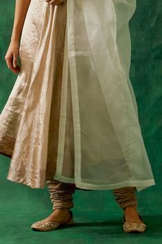 Beige gold anarkali in pure handwoven zari silk base. Paired with a churidar and dupatta. - Aza Fashions Gold Anarkali, Anarkali Churidar, Silk Anarkali, Women Kurta, Churidar, Set Women, Anarkali, Aza Fashion, Hand Weaving