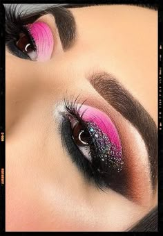 Pink and Glittery Makeup Look - Makeup Looks Inspiration - Eye Makeup Pink And Black Makeup Looks Black Women, Pink Silver Eye Makeup, Neon Pink Eye Makeup, Neon Pink Makeup Looks, Pink And Gold Eyeshadow Looks, Rock Concert Makeup Looks, Pink And Black Eyeshadow Looks, Pink And Black Makeup Looks, Pink Festival Makeup