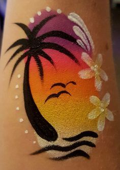 Palm Tree Face Paint, Face Painting Cheek Art, Arm Paint Ideas Body Art, Arm Paint Ideas, Easy Body Painting, Arm Face Paint