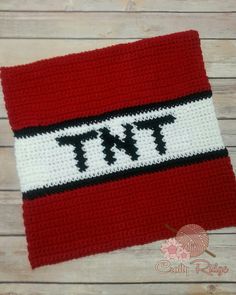 TNT Photo Minecraft Patterns, Minecraft Tnt, Pokemon Crochet Pattern, Crochet Pillows, Crochet Quilt