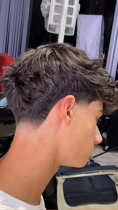 Taper Fade Long Hair, Haircut Quotes, Fade Haircut Curly Hair, Low Taper Fade Haircut, Mid Fade Haircut, Taper Fade Curly Hair, Low Fade Haircut