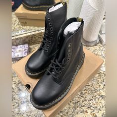 Brand New, Never Worn I Am Only Selling Due To Them Being The Wrong Size For Me! Size 10 For Women, Size 9 For Men. No Scratches! No Scuffs! No Marks! 1460 Boot Has Been Reimagined In Pisa A Super-Soft Leather With A Waxy Finish. Punched With Antique Gold Eyelets, The 1460 Pascal Has A Worn-In Appearance With Our Iconic Yellow Welt Stitch And A Smoke-Colored Stacked Bex Sole For Extra Height And Attitude. * Born On 01.04.60. Named The 1460. Over Six Decades, Our 8-Eye Work Boot Has Become Iconic Black Combat Boots With Leather Lining, Classic Black Boots With Cushioned Footbed, Classic Combat Boots With Leather Footbed, Classic Black Combat Boots With Leather Lining, Black Casual Lace-up Boots With Leather Lining, Casual Black Lace-up Boots With Leather Lining, Black Combat Boots With Leather Footbed And Plain Toe, Black Plain Toe Combat Boots With Leather Footbed, Black Lace-up Boots With Leather Lining And Round Toe