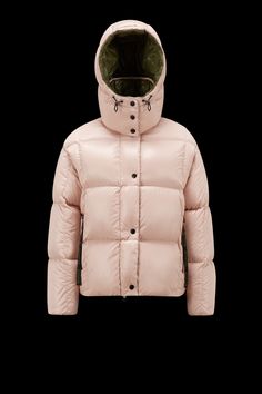 This Parana down jacket is characterized by its precious shiny nylon laqué texture with vibrant contrasting colors between the interior and exterior. The short puffer's hood can be detached when the weather permits, while the oversized zipper pulls with Moncler lettering are inspired by the logomania trend. Pink Down Puffer Jacket With Detachable Hood, Pink Nylon Puffer Jacket With Padded Collar, Pink Down Puffer Jacket With Padded Collar, Luxury Hooded Duck Down Puffer Jacket, Luxury Nylon Puffer Jacket For Outdoor, Trending Jackets, Womens Winter Jackets, Short Coats, Womens Winter