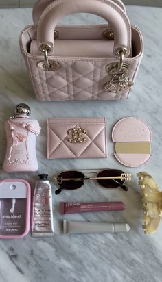 Pink Dior Bag Aesthetic, Dior Bag Aesthetic, Miu Miu Aesthetic, Lip Aesthetic, Aesthetic Dior, Aesthetic Chanel, Rhode Lip, Whats In My Makeup Bag, Purse Aesthetic