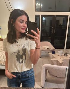 Lucy Hale Haircut, Collar Bone Length Hair Cuts, Lucy Hale Short Hair, Collar Bone Hair, Brown Shoulder Length Hair, Brown Hair Cuts, Lucy Hale Hair, Collarbone Length Hair, Short Brunette Hair