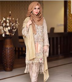 Pakistan Hijab Style, Pakistani Hijab Style For Wedding, Hijab Styling For Wedding, Hijab On Wedding Pakistani, Hijab Ideas For Party, Hijabi Eid Outfits Pakistani, Pakistani Hijab Style Tutorial, Wedding Hijab Styles Tutorial, Hijab Tutorial For Wedding