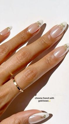 French With Gold, Graduation Nails Ideas, Nail Ideas Simple, Chrome French, Gold Chrome Nails, Hoco Nails, Jackson Heights, Graduation Nails, Hello Nails