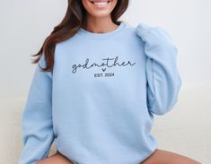 Personalized Grandma Est Sweatshirt, Mother's Day Gift, Gift for Grandma, Nana Sweatshirt, Tante Sweatshirt, Tia Sweatshirt, Grandma Sweater Personalize Mom Gift For Grandma Sweatshirt, Mother's Day Gift, Nana Sweatshirt, Tante Sweatshirt, Tia Sweatshirt, Mom Sweatshirt, Mama Gift Mom Grandma Great-Grandma Sweatshirt, Pregnancy Announcement, Gift For Great-Grandma, Baby Reveal To Family, Mother's Day Gift Mom Nana Great Nana Sweatshirt, Mom Shirt, Nana Shirt, Pregnancy Announcement Sweatshirt, Great Nana Gift, Mother's Day Gift, Nana Sweater Sister Aunt Great Aunt Sweatshirt, Sister Sweater, Aunt Sweatshirt, Pregnancy Announcement Sweatshirt, Great Aunt Sweater, Aunt Gift Aunt Godmother Legend Sweatshirt, Funny Godparent Sweater, Aunt Sweater, Godmother Sweater, Godmother Sweatshirt, Godmo Gifts For A Baker, Bookclub Gifts, Mom Era, Club Sweatshirts, Mama Shirts, Grey Crewneck, Mama Sweatshirt, Mom Sweatshirt, Youth Hoodies