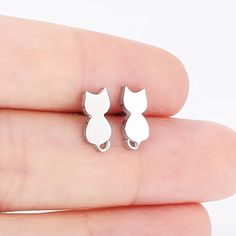 Classic Cat Silhouette Silver Toned Stud Earrings. So Cute! Also Available In Gold Toned And Black. 108s Cat Silhouette, Earrings Color, So Cute, Silver Tone, Gold Tones, Jewelry Earrings, Stud Earrings, Women Jewelry, I Want