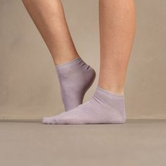 Women’s Ankle Bamboo Socks in light purple Comfortable Solid No-show Socks, Comfortable Solid Color No-show Socks, Comfortable Antimicrobial No-show Socks, Lightweight Comfortable No-show Socks, Comfortable Lightweight No-show Socks, Comfortable Soft No-show Socks, Bamboo Socks, Socks For Women, Ankle Socks