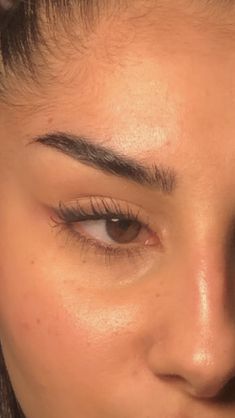 Soft Brown Wing Makeup, Natural Liner Eyes, Natural Cat Eye Makeup Look, Eye Makeup Aesthetic Natural, Fox Pretty Face Aesthetic, Cat Eye Makeup Natural, Feline Eyes Natural, Fox Pretty Makeup