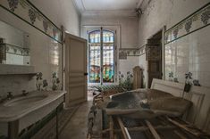 Alsace France, Abandoned Mansions, French Chateau, Abandoned Buildings, Abandoned Houses, Abandoned Places, Architecture Photography, Minecraft, Castle