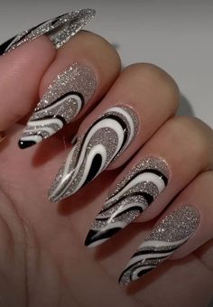 Black And White Nail, Black And White Nail Designs, Black And White Nail Art, Nails Yellow, Art Deco Nails, Fancy Nails Designs, White Nail Art, Dope Nail Designs