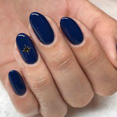 Oval Nails Dark, Dark Oval Nails, Blue Starry Nails, Dark Navy Nails, Blue Nails Gel, Starry Night Nails, Blue Nails Ideas, Navy Nails