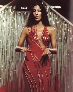 Moda Disco, Cher 70s, Cher Fashion, Cher Looks, Cher Dress, The Cher Show, Cher Outfits, Cher Photos, Dress 70s