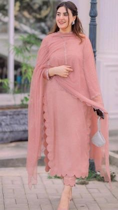 Design Kurta, Eid Outfits, Designer Kurtis, Sleeves Designs For Dresses