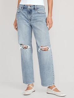 Carrie Outfits, Womens Ripped Jeans, Rolled Up Jeans, Ripped Boyfriend Jeans, 2024 Christmas, Family Photo Outfits, Sporty Hairstyles, Loose Jeans, Cute Everyday Outfits