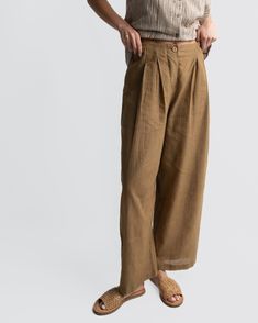 Lounge Wear Plus Size, Brown Cotton Pants, Chelsea Collar, Pleated Pant, Classic White Shirt, Handwoven Fabric, Conscious Fashion, Pleated Pants, Basic T Shirt