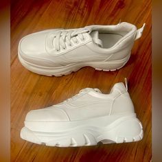 I Got These Last Year But Had So Many White Sneakers. I Never Wore It. They're All White And The Material Would Be Super Easy To Clean. These Are So Cute With Jeans Or Even A Skirt/Dress! Material: Pu Leather Fabric, Easy To Handle And Not Easily Measurements: Heel: 2.6 Inches (Approximately), Platform: 1.4 Inches (Approximately) Product Features: Fashion Sports Shoes Are Round Head, Flat Bottom And High Heel, Young And Lively, Free And Charming, Suitable For Any Time Period. Taller And Slimmer Ugh Sneakers, Chunky White Sneakers, Shoes Chunky, Vibe Clothes, Skirt Dress, All White, White Sneakers, Womens Shoes Sneakers, Effortless Style