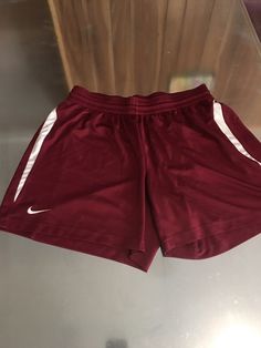 Nike Soccer Shorts, Maroon Shorts, Soccer Shorts, Nike Soccer, Fits Clothes, Fame Dr, Sports Wear, Sporty Outfits